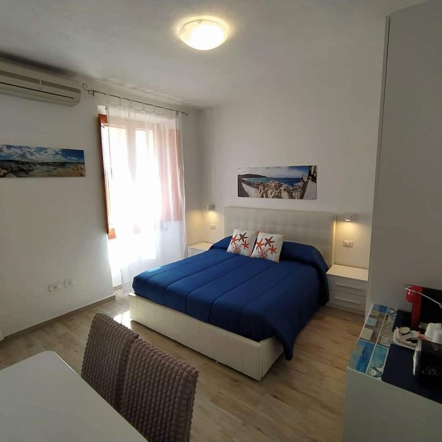 Stella Guest House Santa Teresa Gallura Buitenkant foto