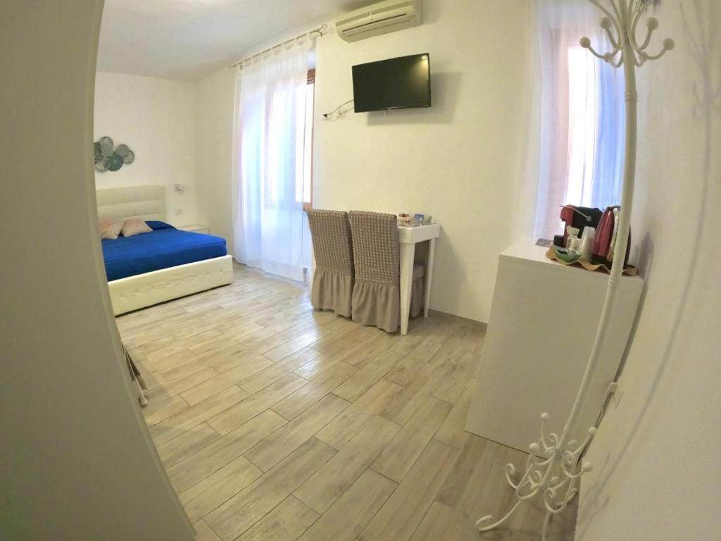 Stella Guest House Santa Teresa Gallura Buitenkant foto